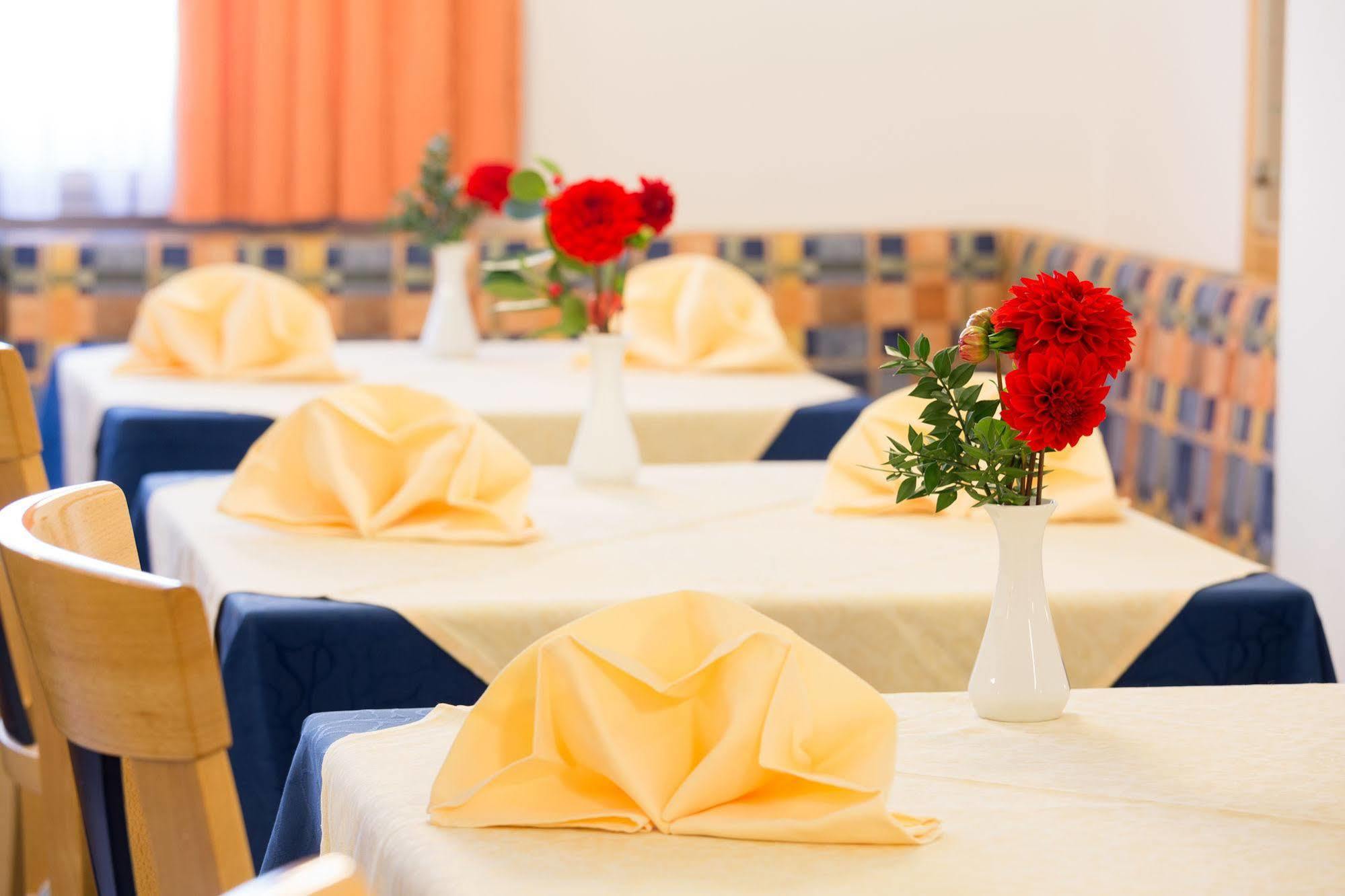 Hotel Gruberhof Merano Ngoại thất bức ảnh