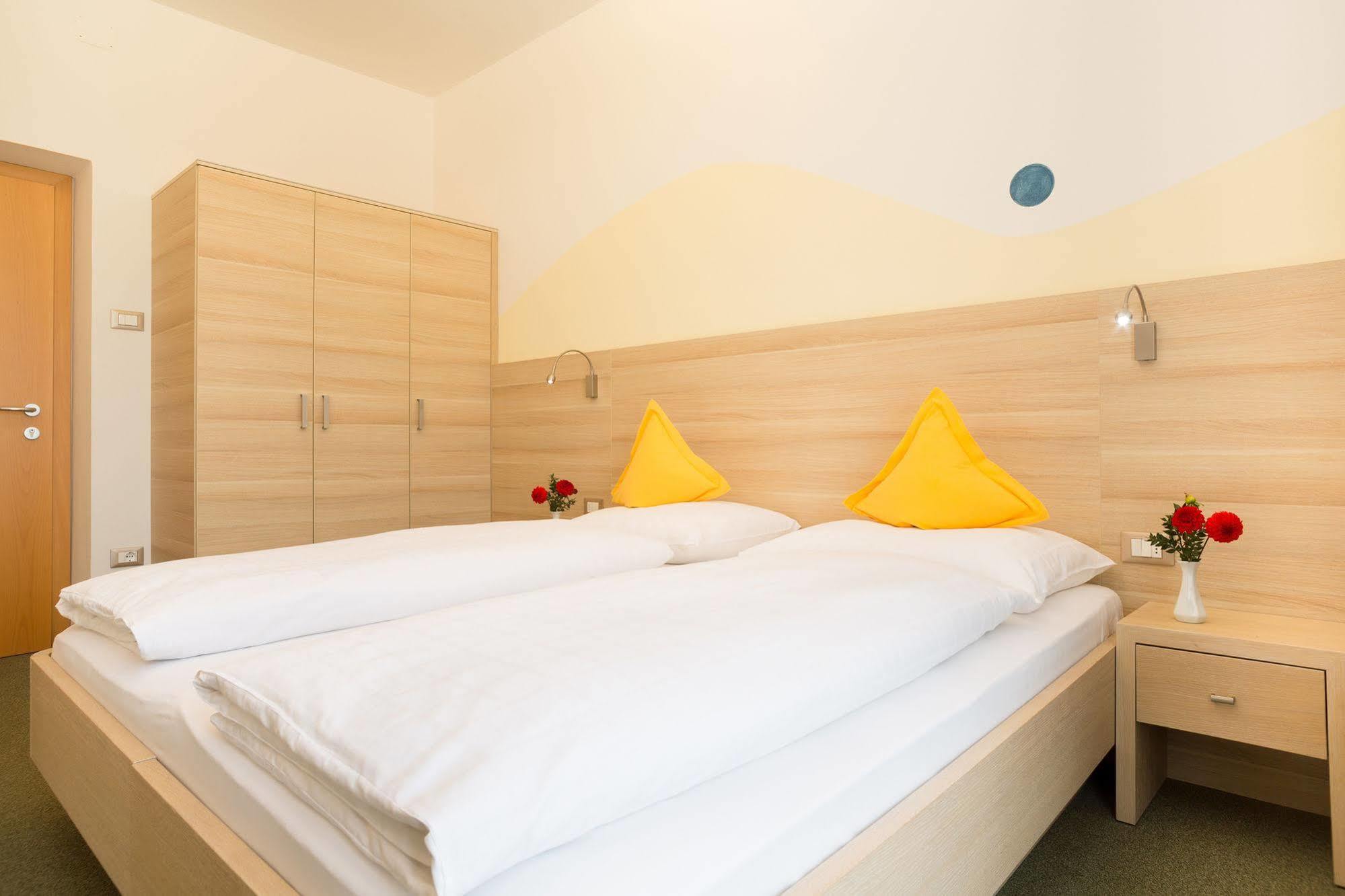 Hotel Gruberhof Merano Ngoại thất bức ảnh